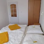 Hannah - Relax Dom Pod Orechom - 2i Rodinné štúdio So Zdieľanou Kuchyňou Trávnica