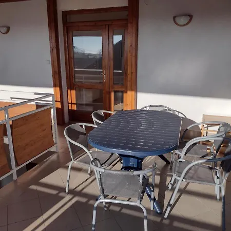 Hannah - Relax Dom Pod Orechom - 2i Rodinne So Zdielanou Kuchynou Apartmán *