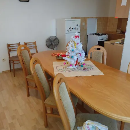 Apartmán Hannah - Relax Dom Pod Orechom - 2i Rodinne So Zdielanou Kuchynou Trávnica