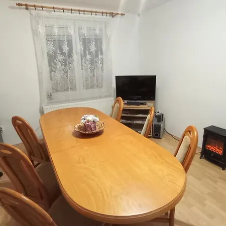 Hannah - Relax Dom Pod Orechom - 2i Rodinne So Zdielanou Kuchynou