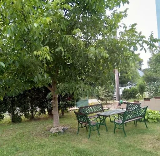 Hannah - Relax Dom Pod Orechom - 2i Rodinne So Zdielanou Kuchynou Lejlighed Trávnica