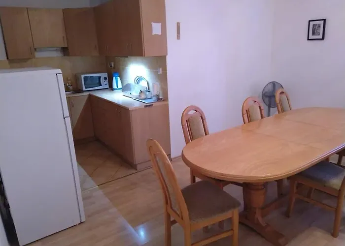 Hannah - Relax Dom Pod Orechom - 2i Rodinne So Zdielanou Kuchynou *