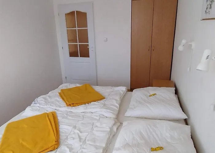 Hannah - Relax Dom Pod Orechom - 2i Rodinné štúdio So Zdieľanou Kuchyňou Trávnica