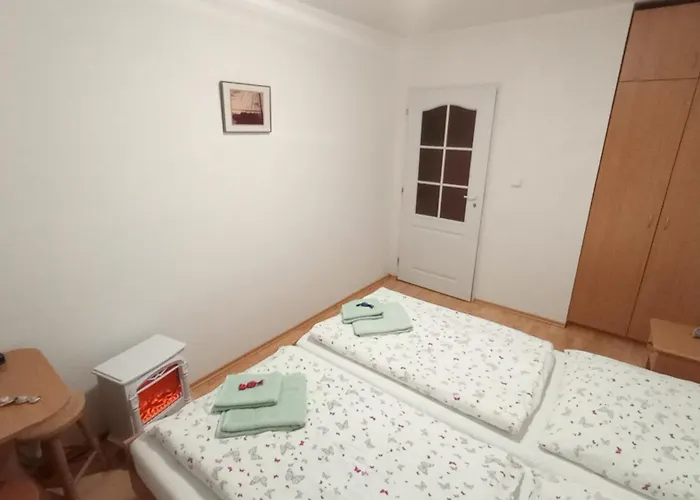 Hannah - Relax Dom Pod Orechom - 2i Rodinné štúdio So Zdieľanou Kuchyňou Trávnica