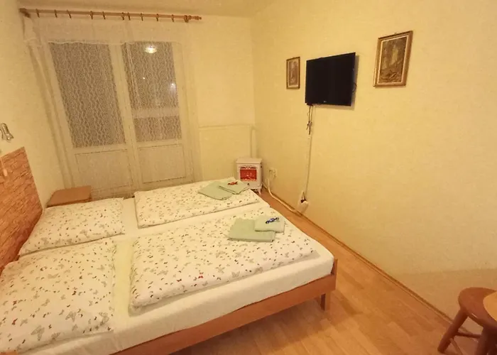 Hannah - Relax Dom Pod Orechom - 2i Rodinné štúdio So Zdieľanou Kuchyňou * Trávnica